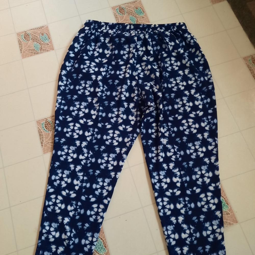 Ellos Dark Blue Floral Joggers